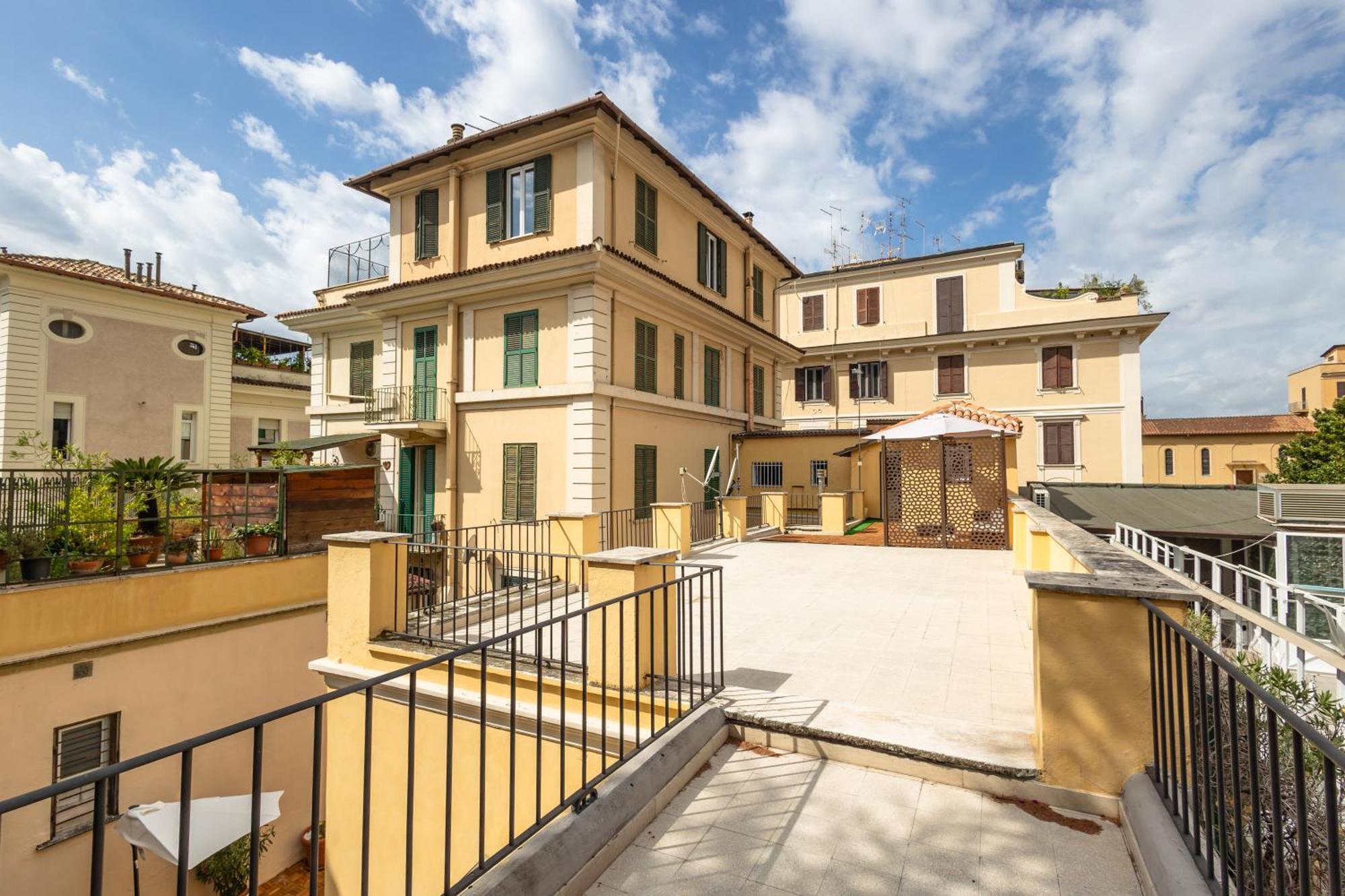 Jmartins Colosseo Suites Rome Exterior photo